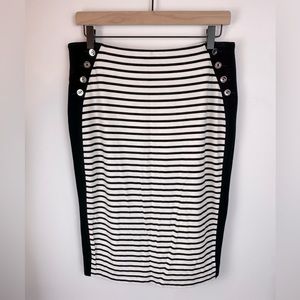 WHITE HOUSE BLACK MARKET White Black Striped Knit Pencil Skirt | Size 10